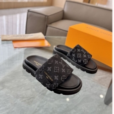 Louis Vuitton Slippers